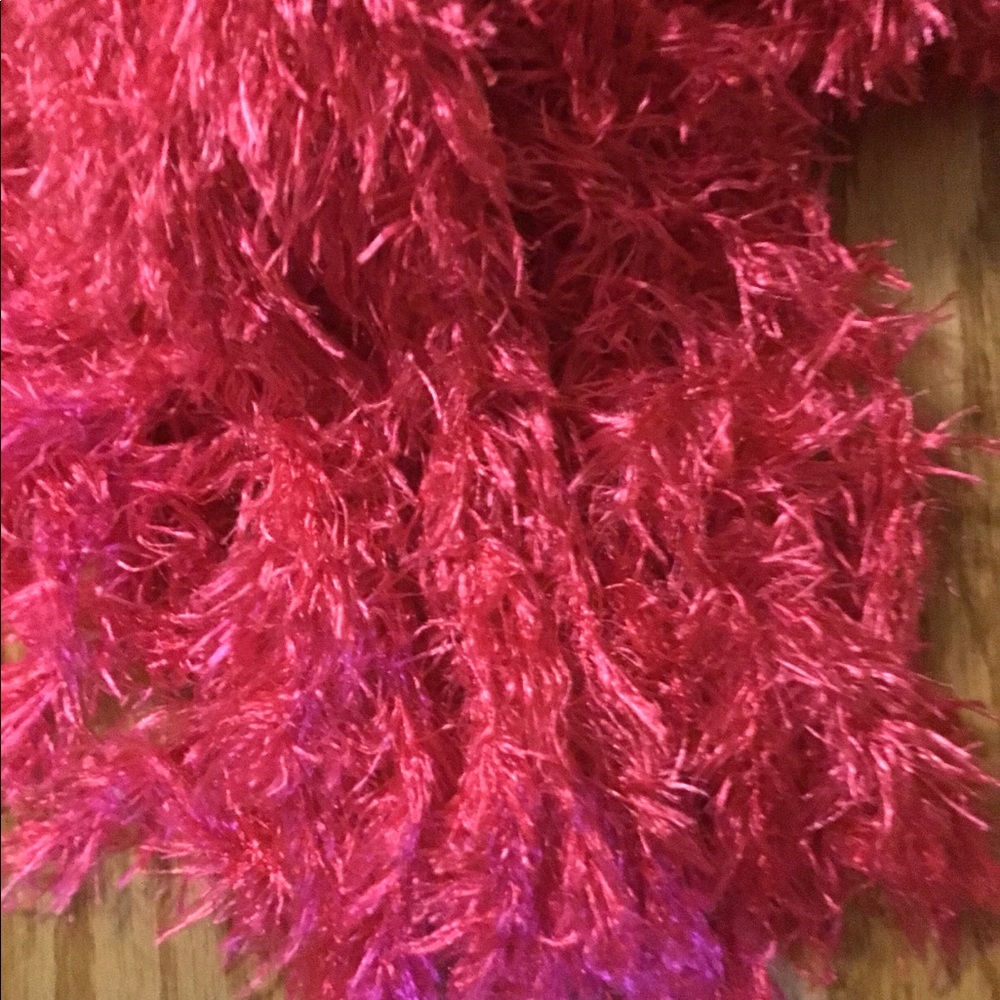 Girls pink fuzzy scarf 🌈 3/$10 - Picture 6 of 6